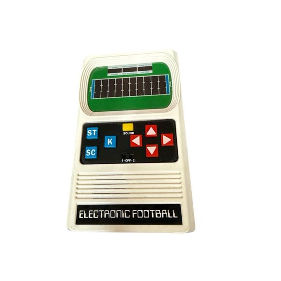 VINTAGE Mattel Electronic Football Handheld Game! With Batteries Retro - Picture 2 of 7